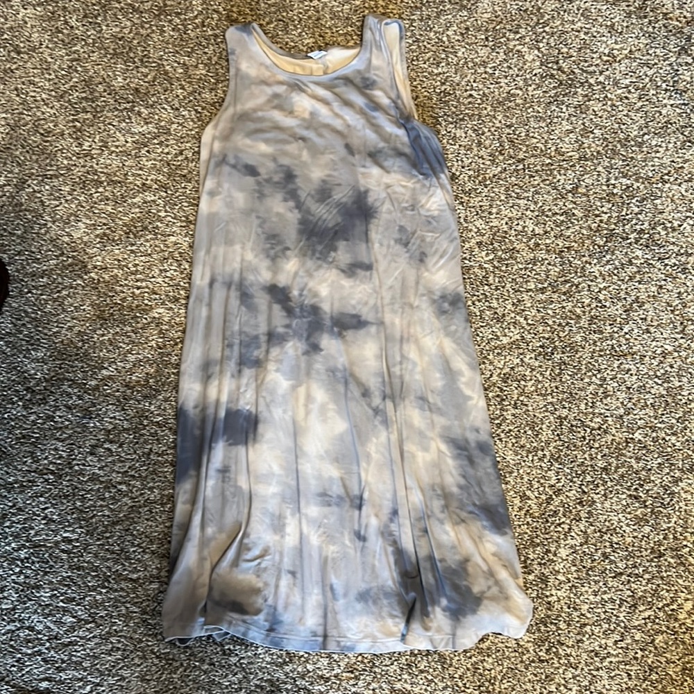 Short Old Navy tie dye dress